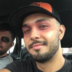 Meet your Posher, Omar angel